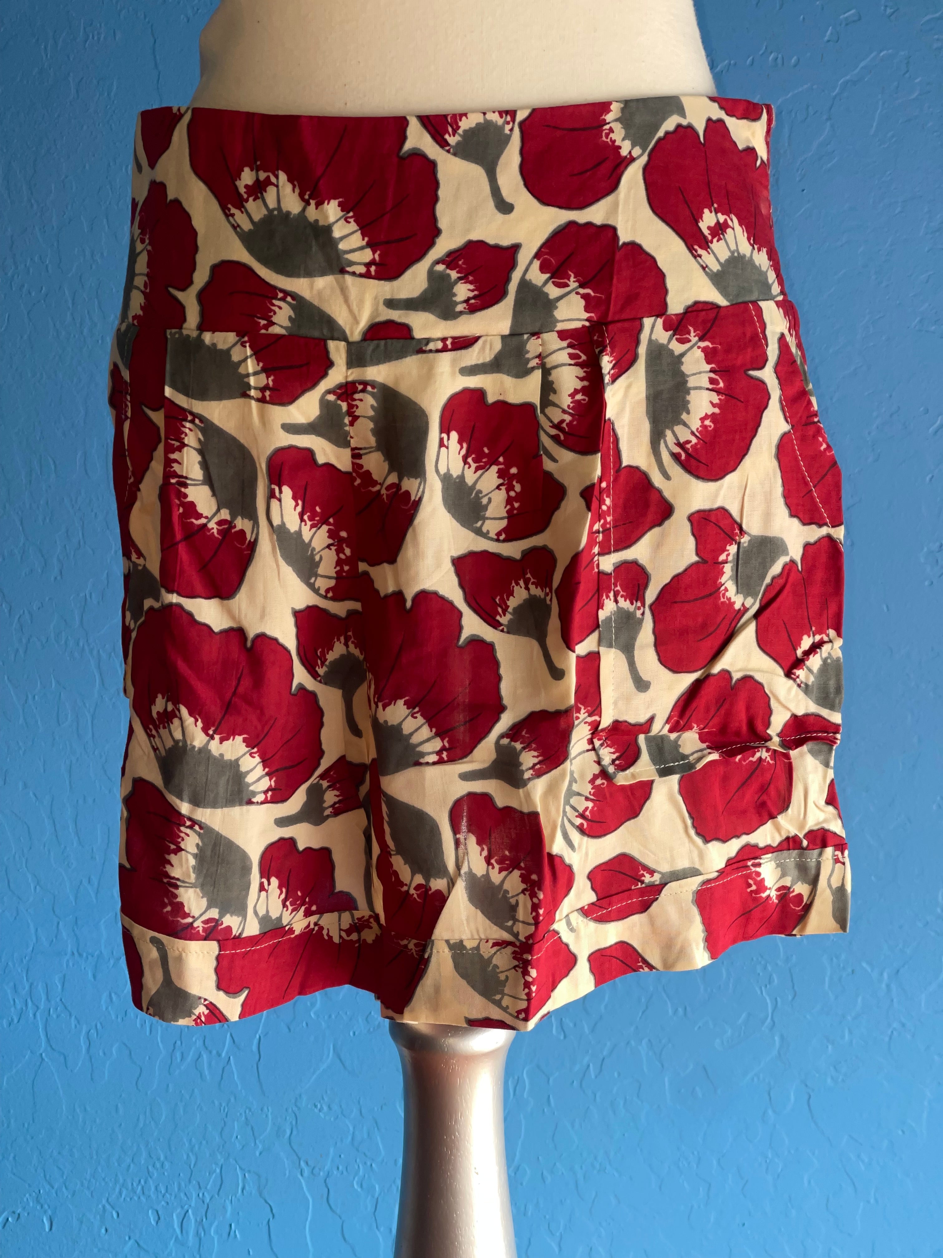 Khush Kanae Women's Shorts in Fiore Cherry
