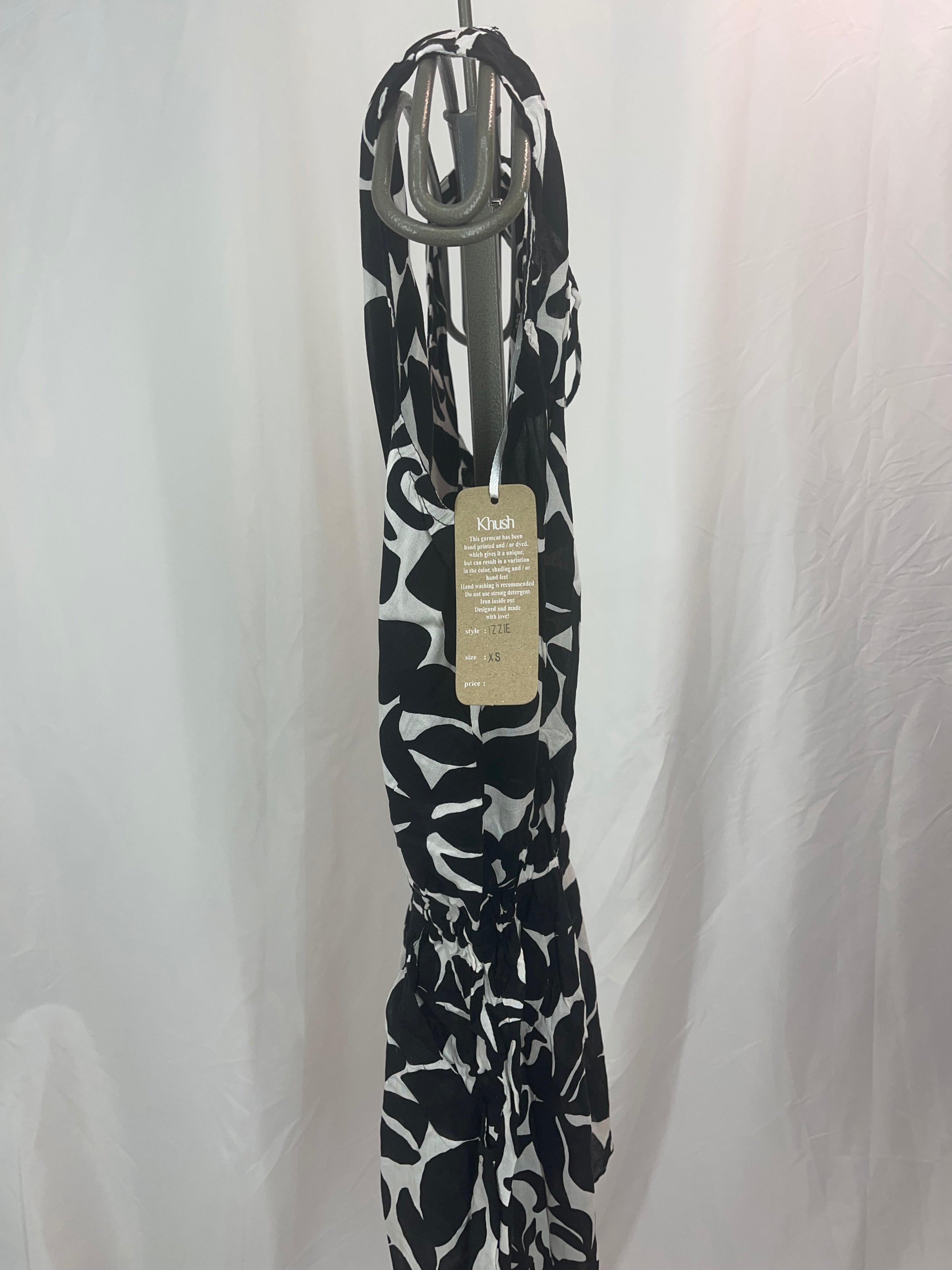 Khush Izzie Women's Romper - Frangipani Black