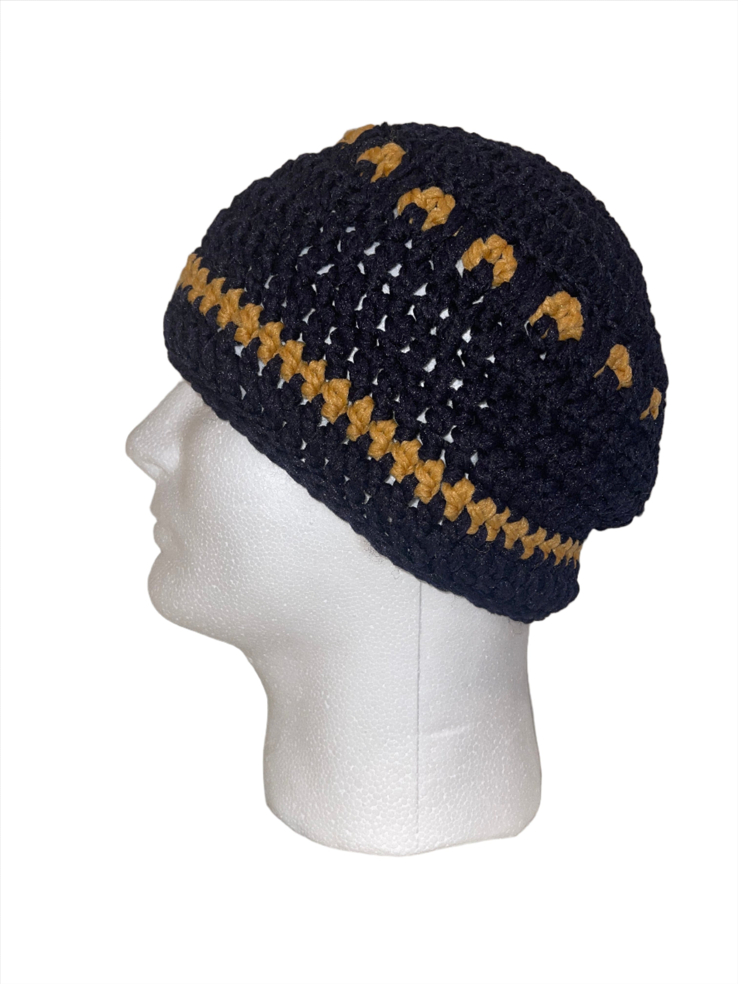 Maggie's Beanies - Black & Gold - MB026