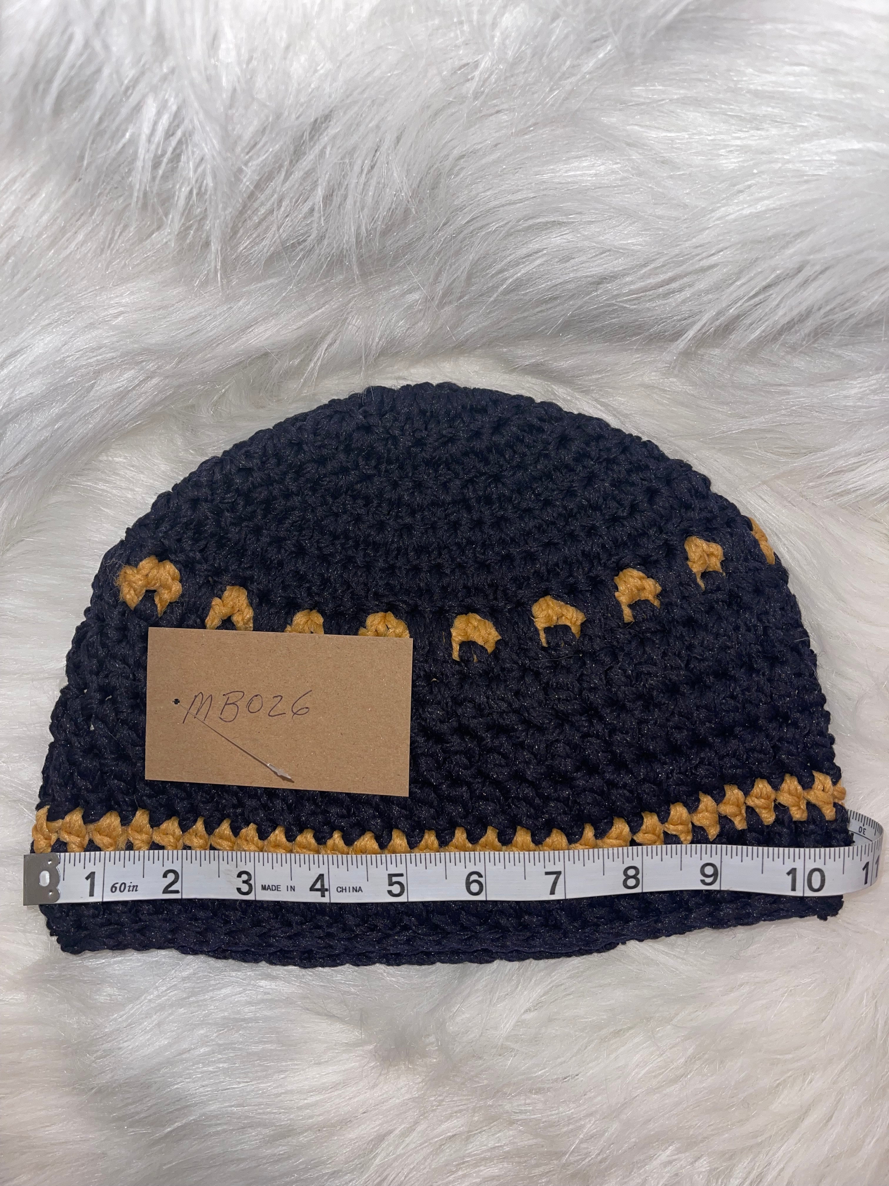 Maggie's Beanies - Black & Gold - MB026